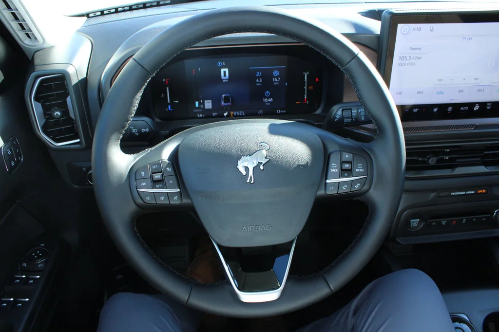 New 2026 Oxford White Ford Outer Banks® image 37