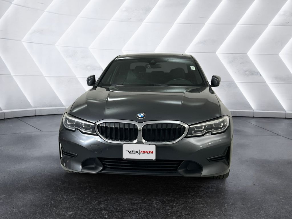 Used 2022 Gray BMW 330i image 2