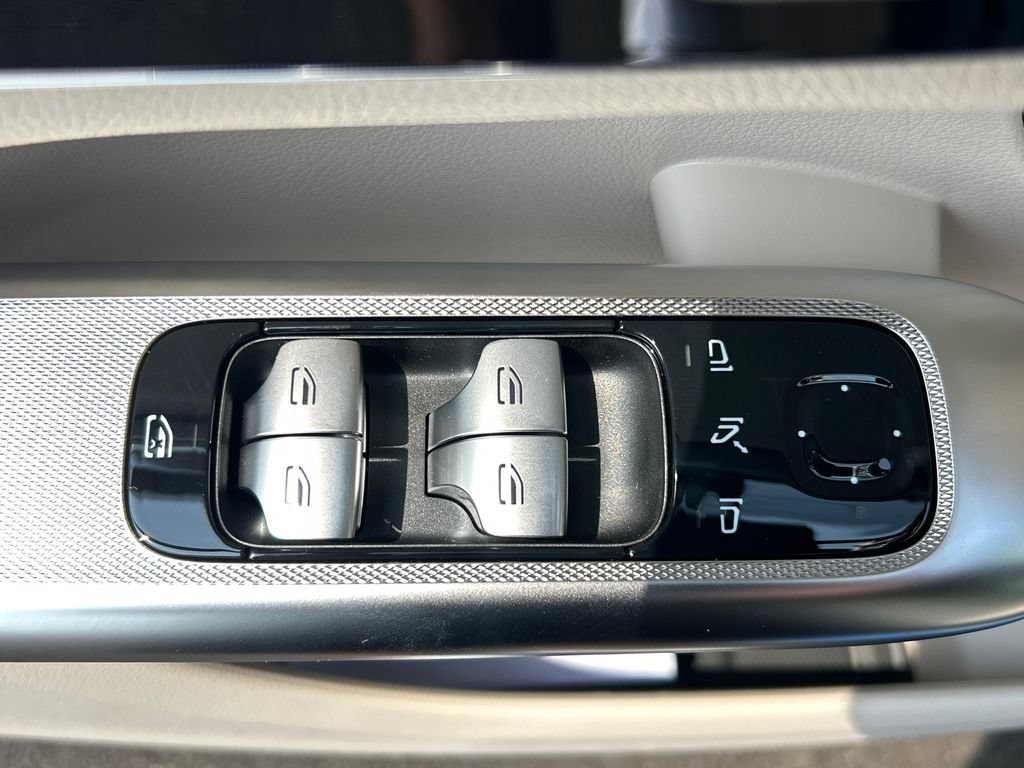 New 2026 Starling Blue Metallic Mercedes-Benz GLC 300 image 49