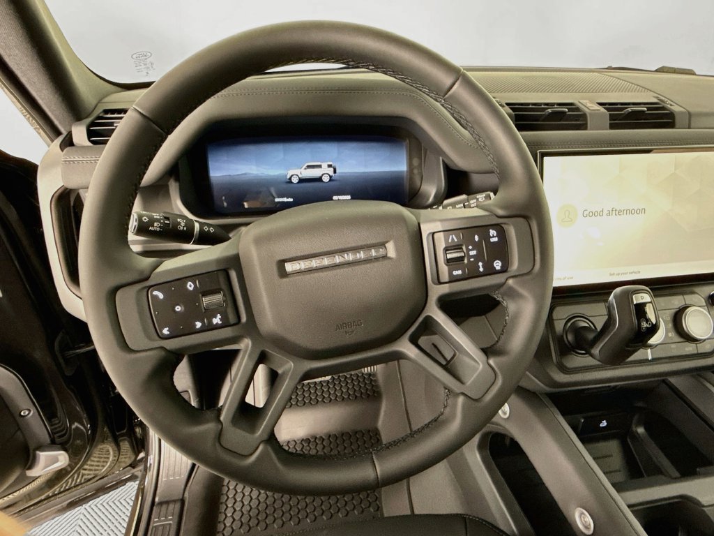 New 2026 Santorini Black Land Rover X-Dynamic SE image 12