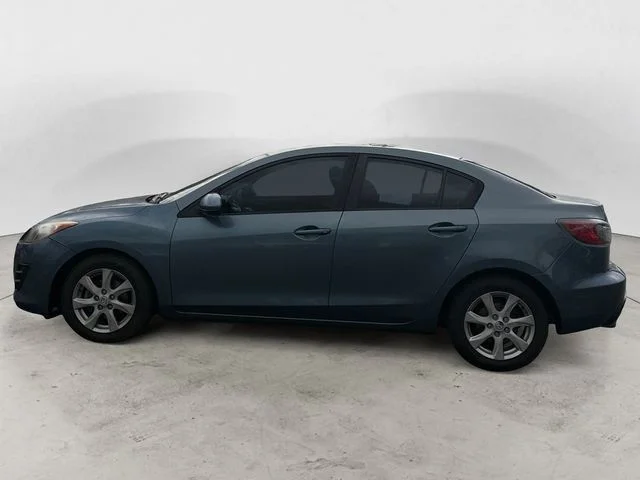 Used 2010 Blue Mazda i Touring image 8