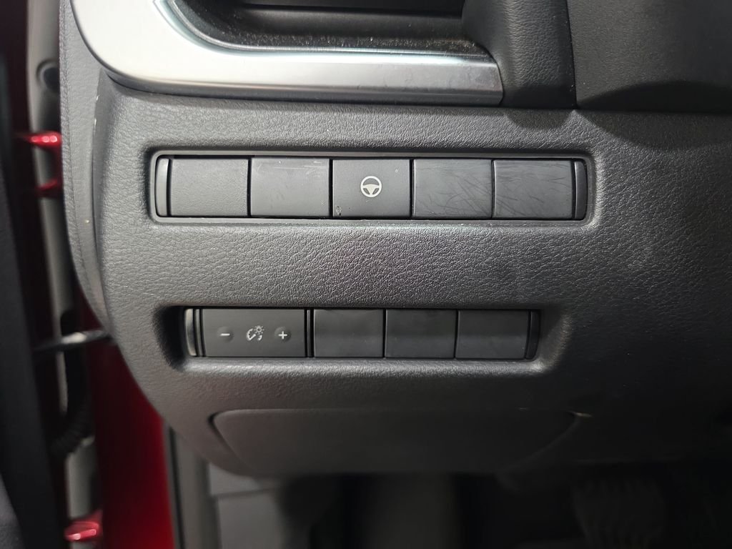 Used 2022 Scarlet Ember Tintcoat Nissan SV image 21