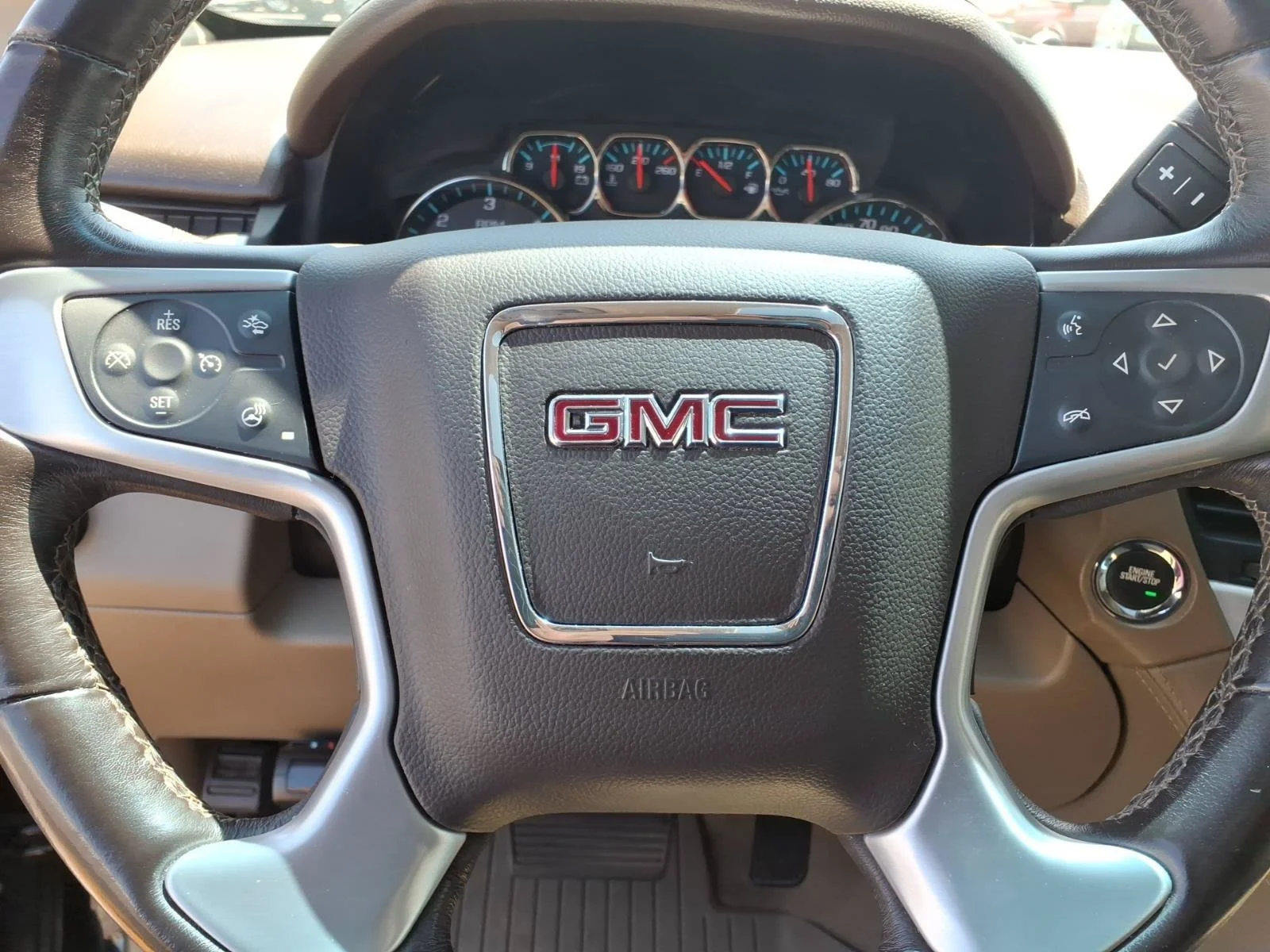 Used 2020 Onyx Black GMC SLT image 14