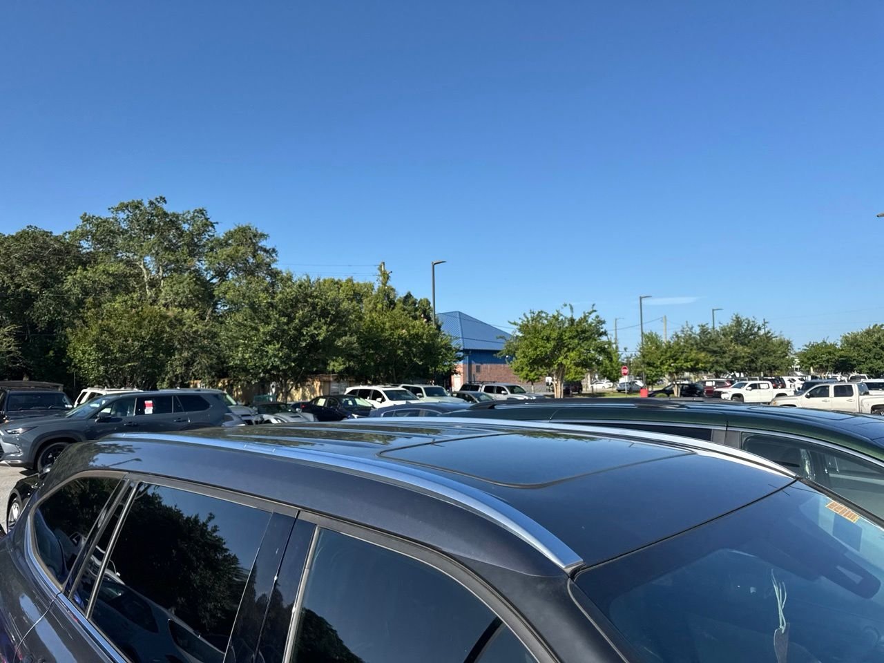 Used 2020 Gray Toyota XLE image 5