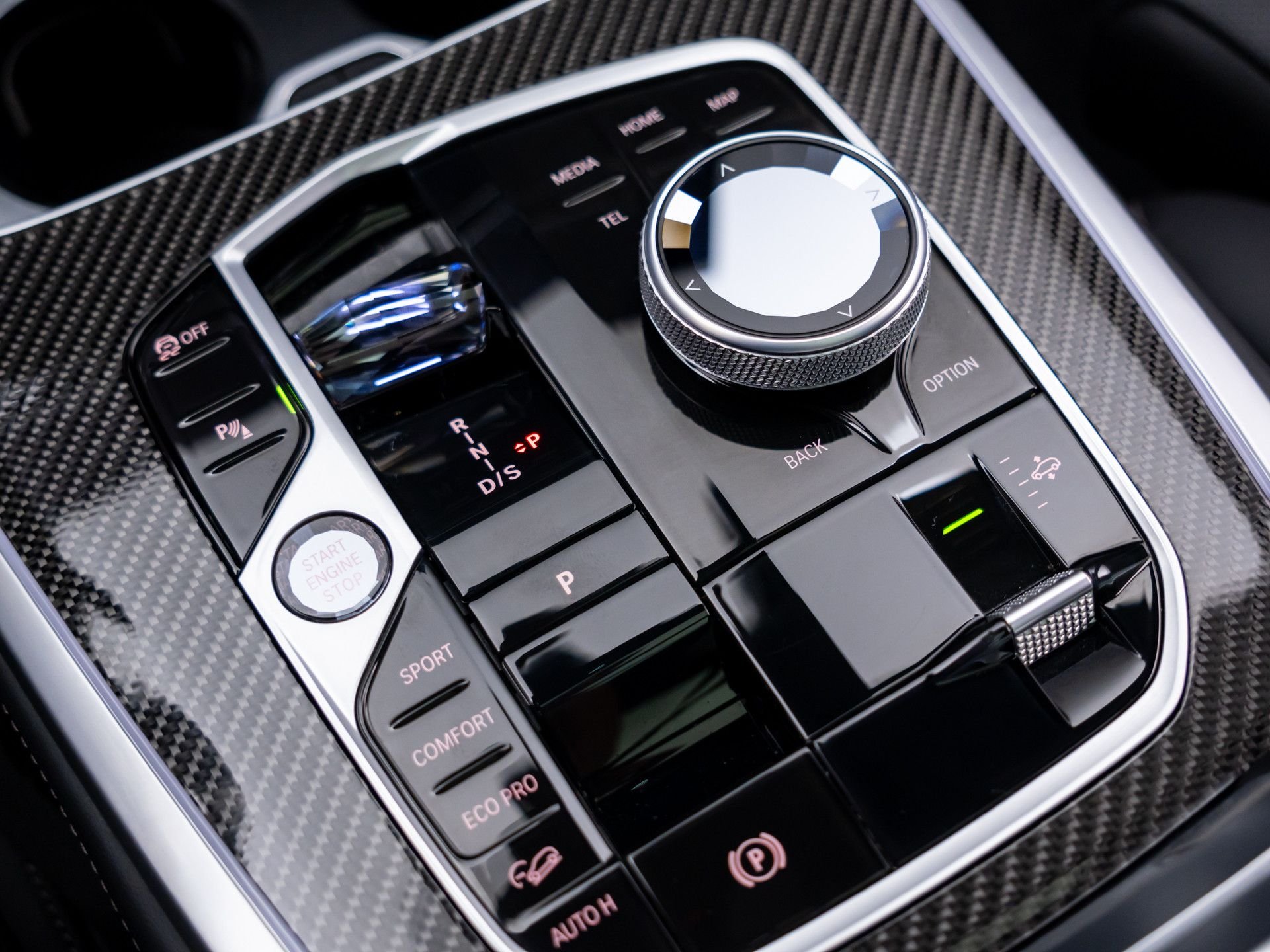 Used 2025 Gray BMW M60i image 32