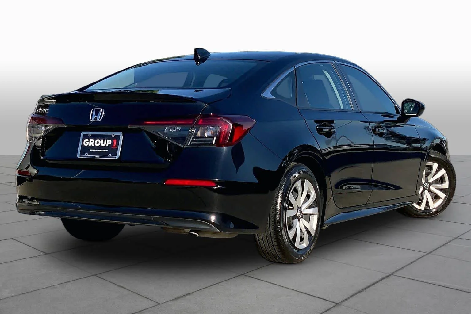 Used 2025 Crystal Black Pearl Honda LX image 13