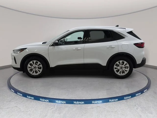 Used 2023 White Ford Active image 8