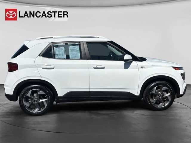 Used 2025 Lunar White Hyundai SEL image 8