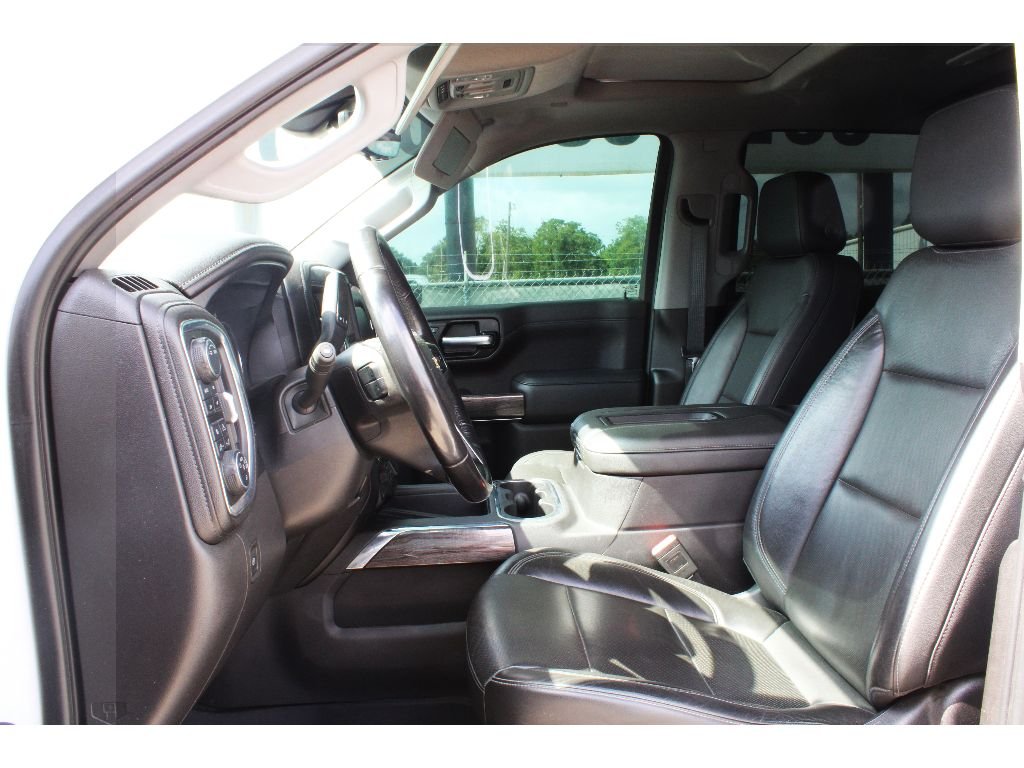 Used 2020 Iridescent Pearl Tricoat Chevrolet LTZ image 4