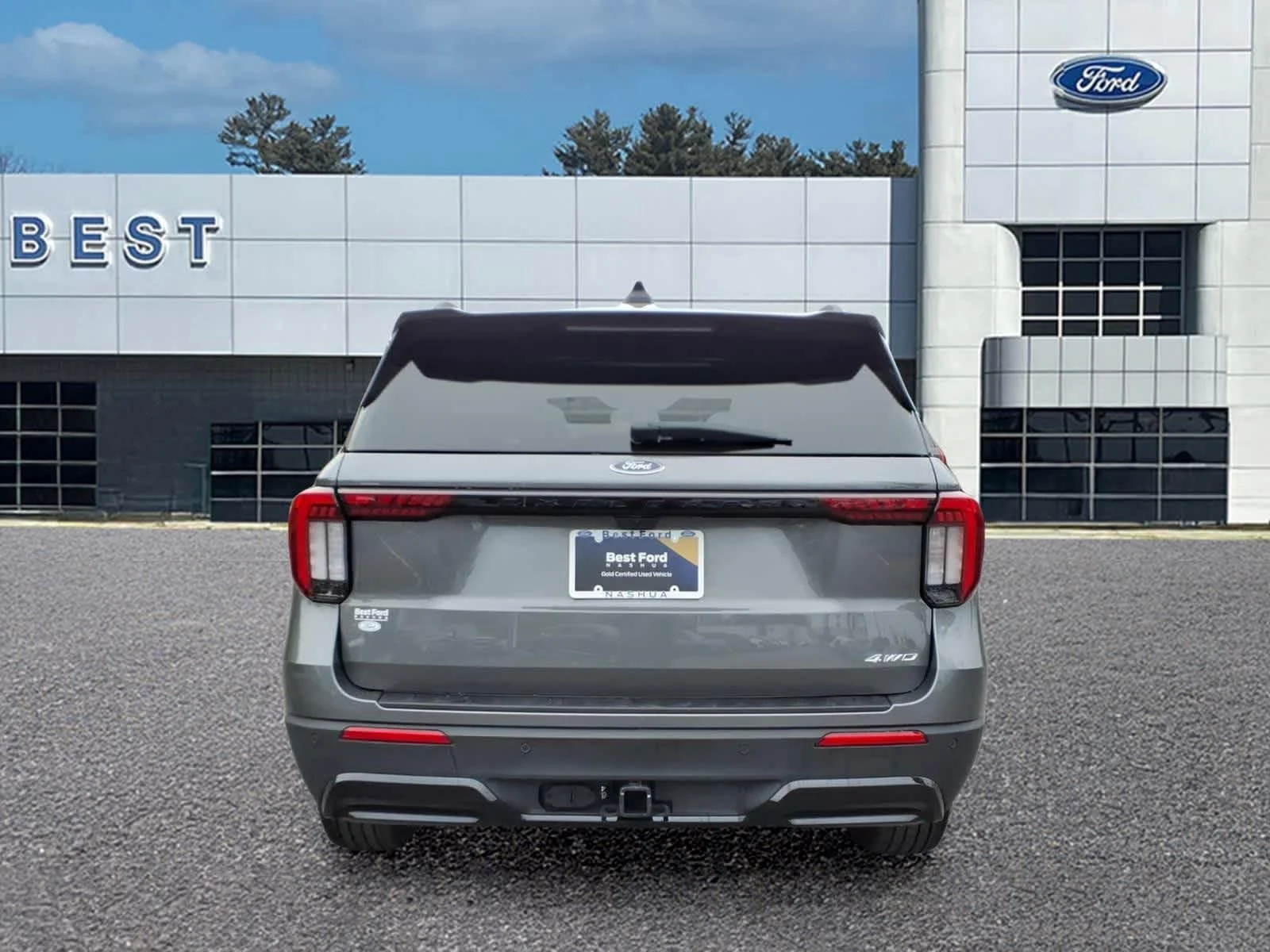 Used 2026 Carbonized Gray Metallic Ford ST-Line image 6