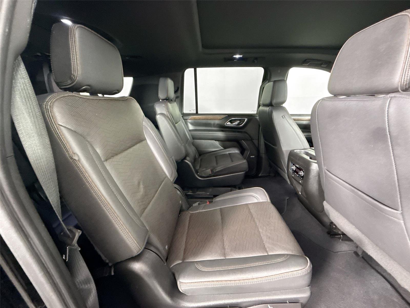 Used 2023 Black Chevrolet High Country image 43