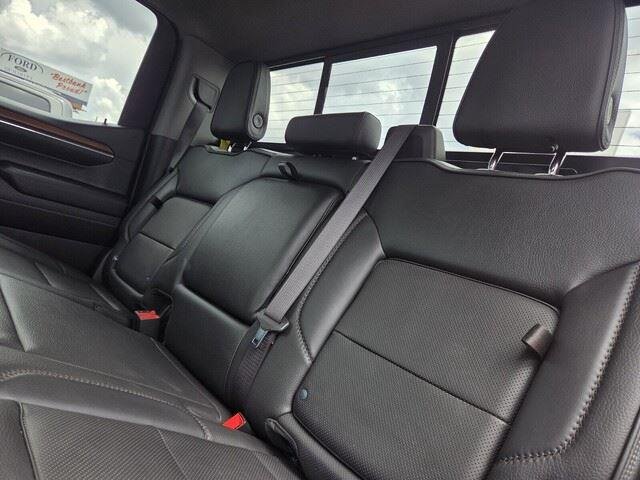 Used 2022 Onyx Black GMC Denali image 28