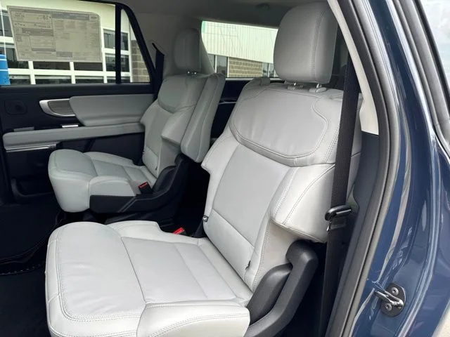New 2027 Blue Ember Metallic Ford MAX Platinum image 13