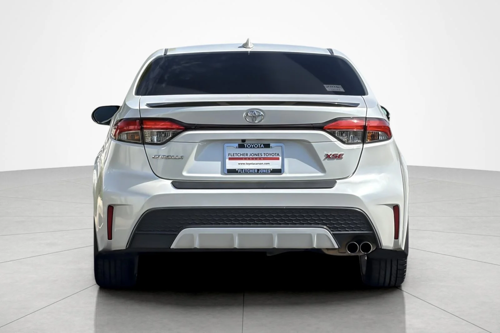 Certified Used 2022 Wind Chill Pearl Toyota XSE image 4