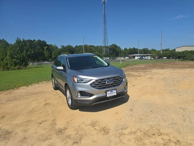 Used 2020 Silver Ford SEL image 10