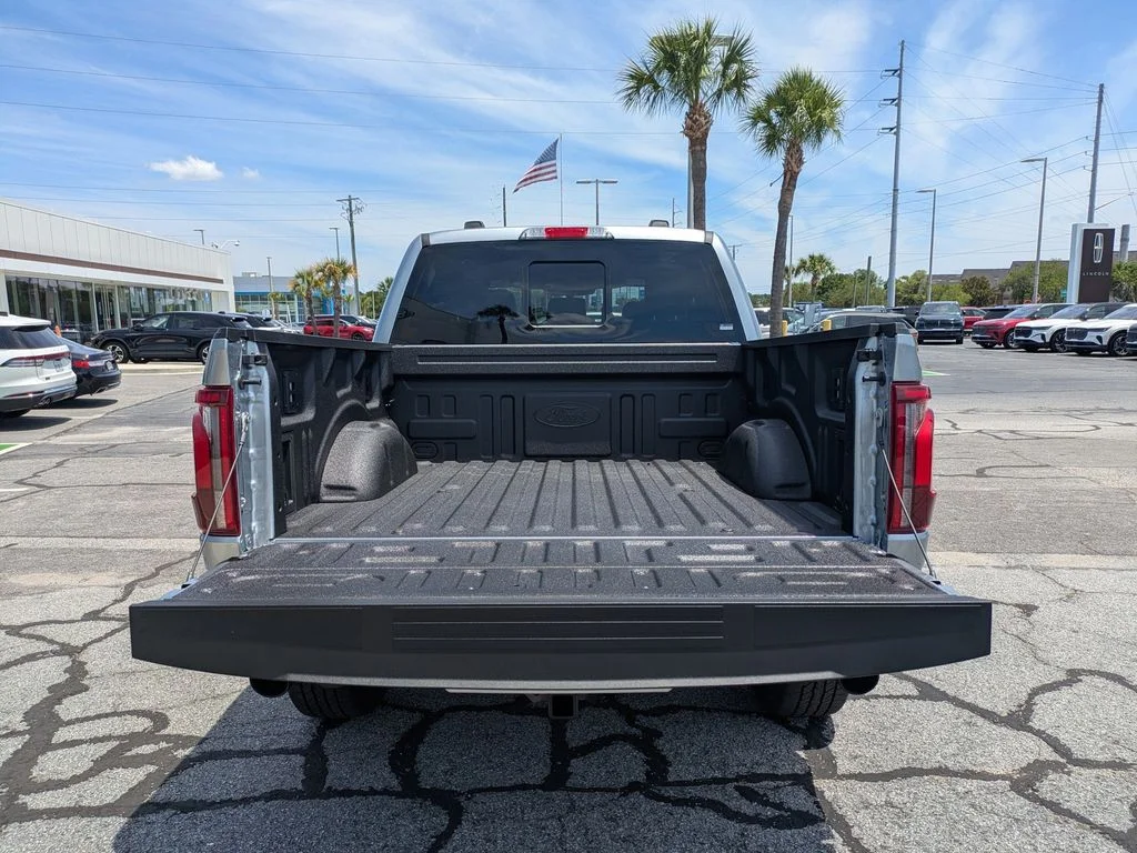 New 2026 Iconic Silver Metallic Ford Lariat image 13