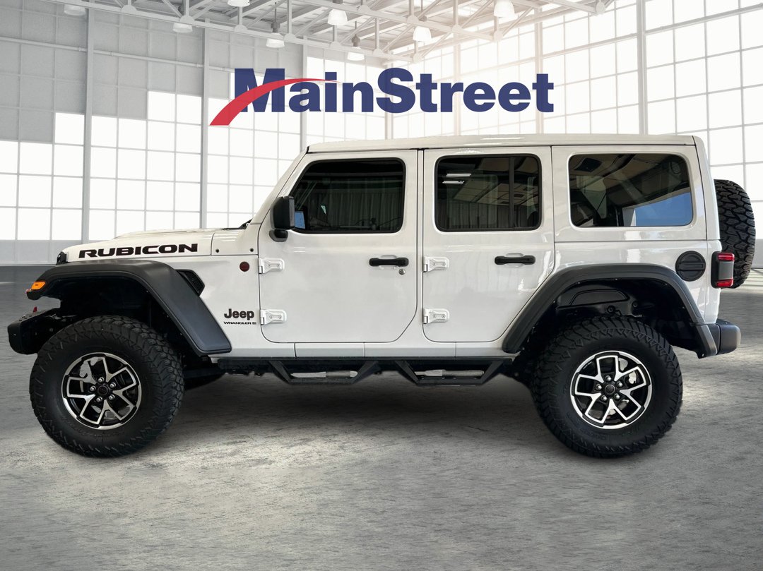 Used 2024 White Jeep Rubicon image 2