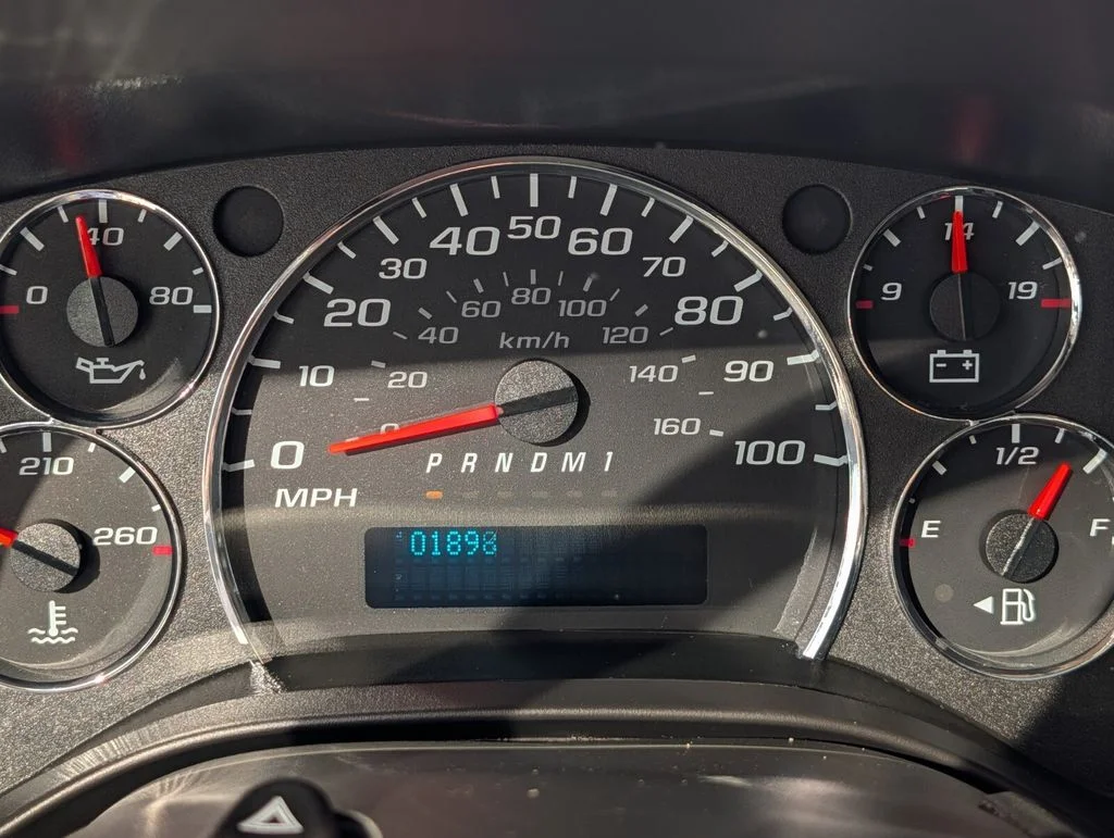 Used 2020 White GMC Work Van image 14