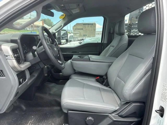 2026 Ford F-550 Super Duty Chassis Cab XL - Photo 21