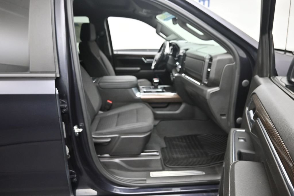 Used 2023 Gray Chevrolet LT image 9