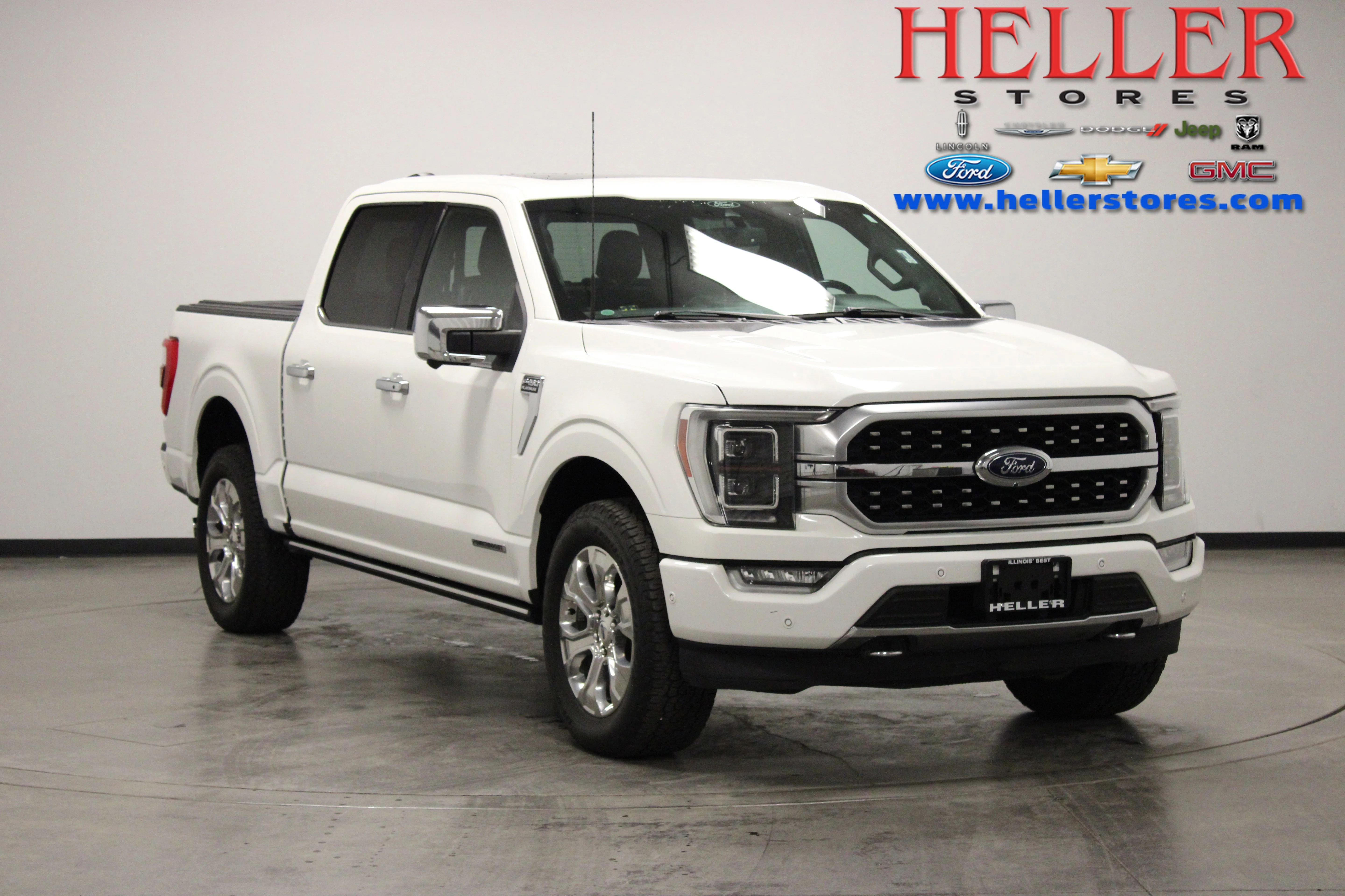 Used 2022 Star White Metallic Tri-Coat Ford Platinum image 1