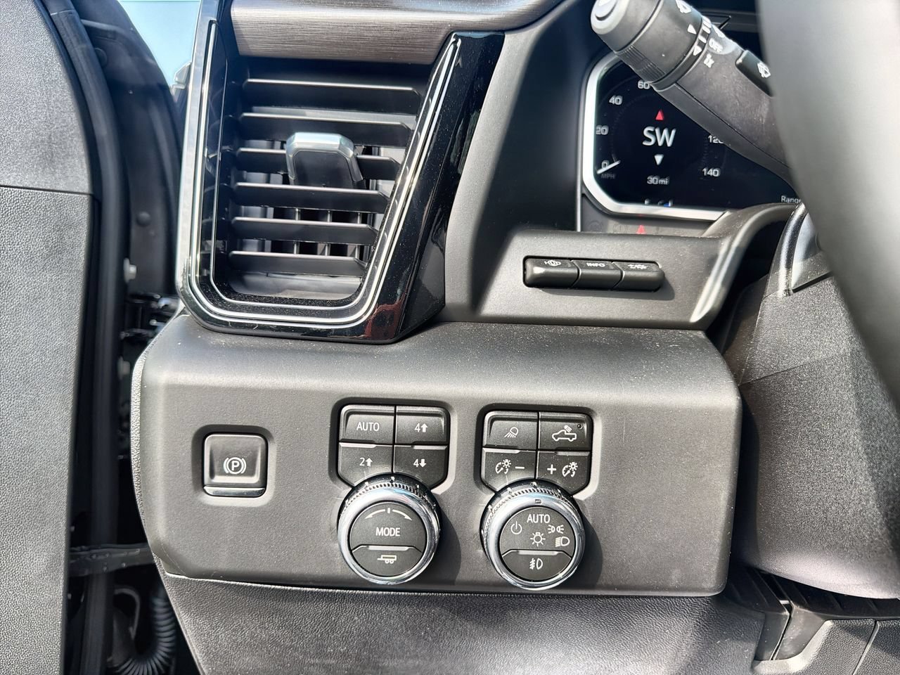 2026 GMC Sierra 2500HD AT4 - Photo 15
