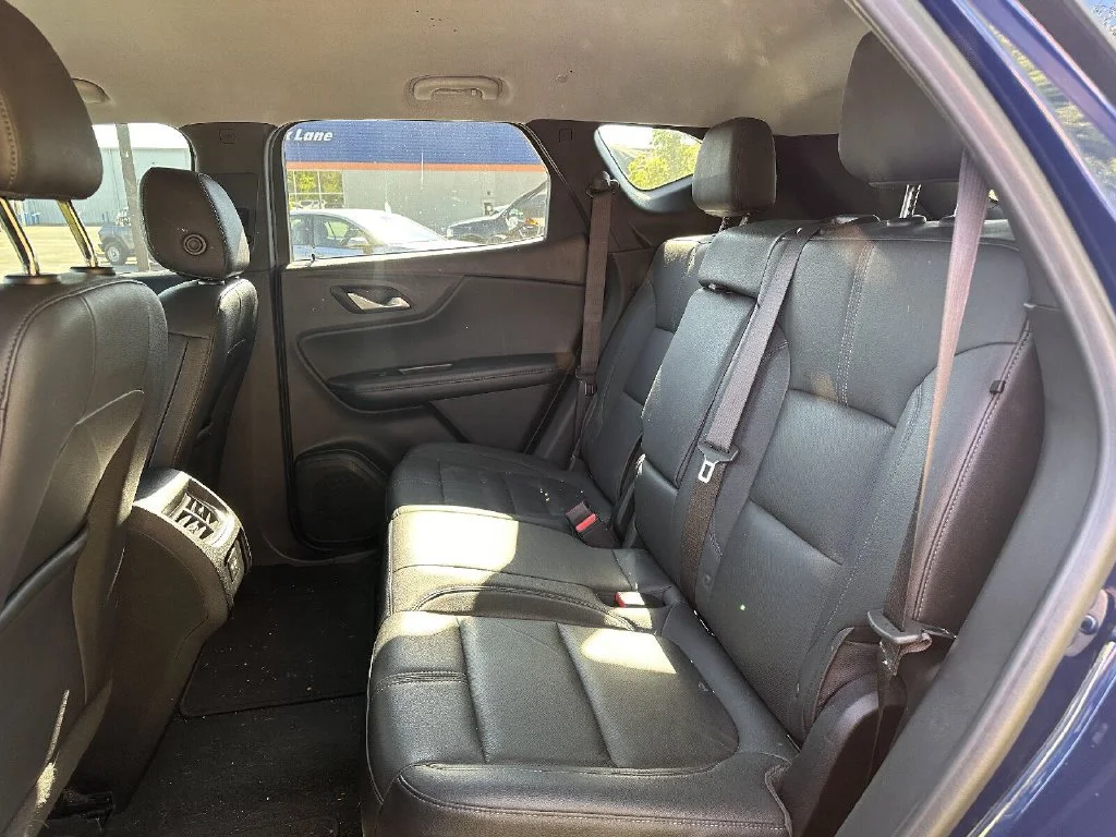 Used 2022 Blue Chevrolet LT image 6