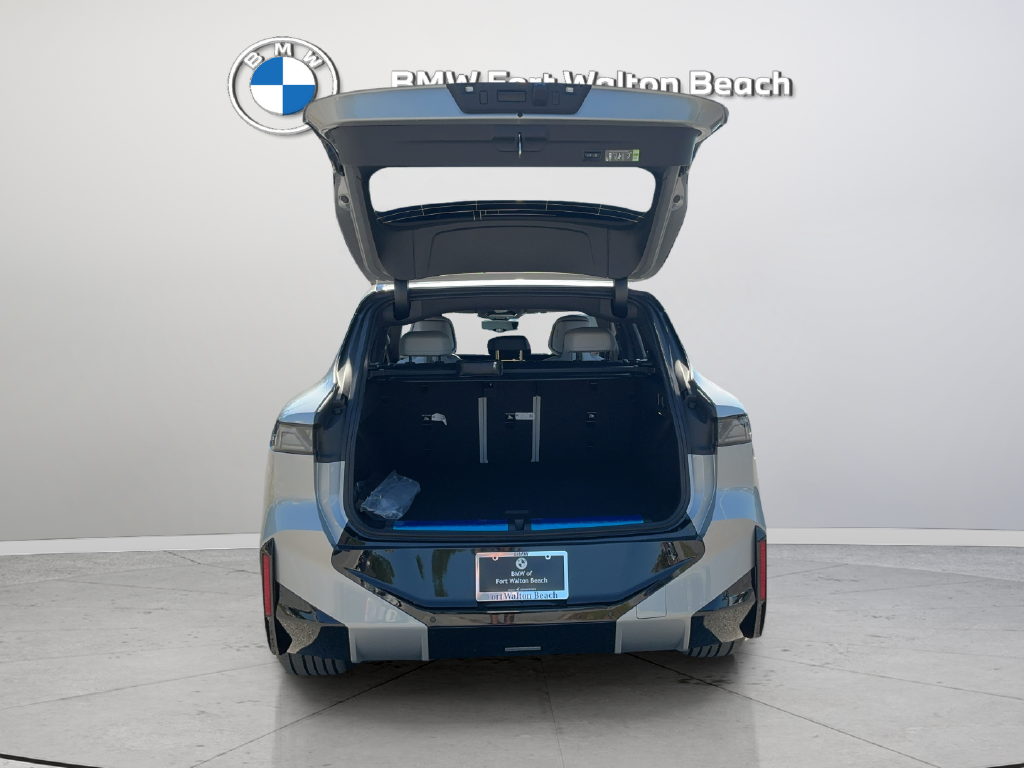New 2027 Silver BMW  image 19