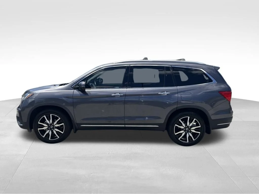 Used 2021 Silver Honda Touring image 2