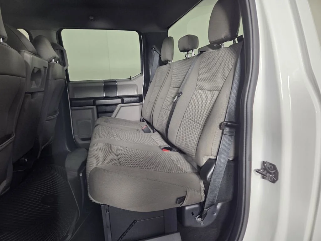 Used 2020 Oxford White Ford XLT image 26