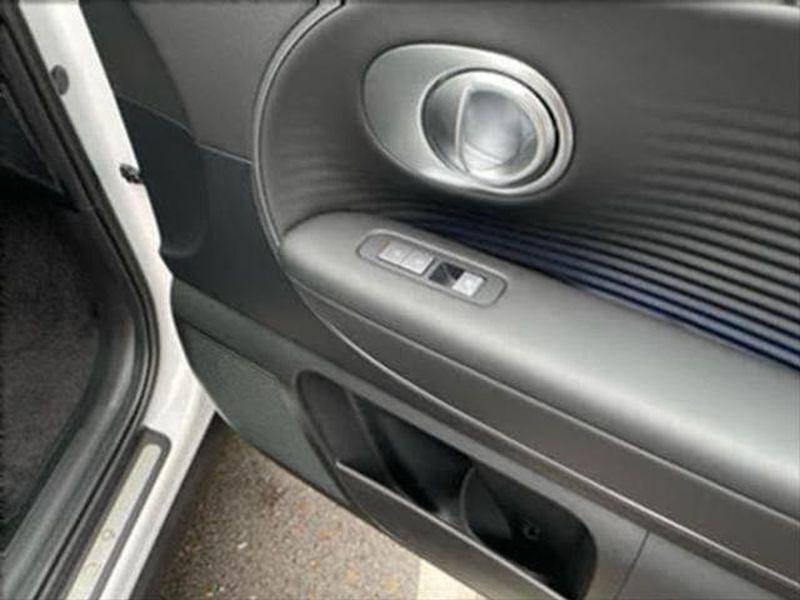 New 2026 Snow White Pearl Hyundai SEL image 27
