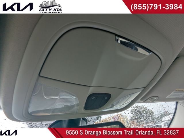 Used 2018 Black Jeep Latitude image 27