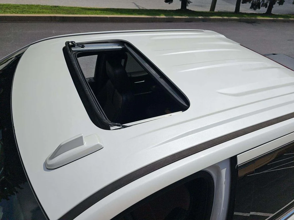 Used 2021 Beige Chevrolet High Country image 7