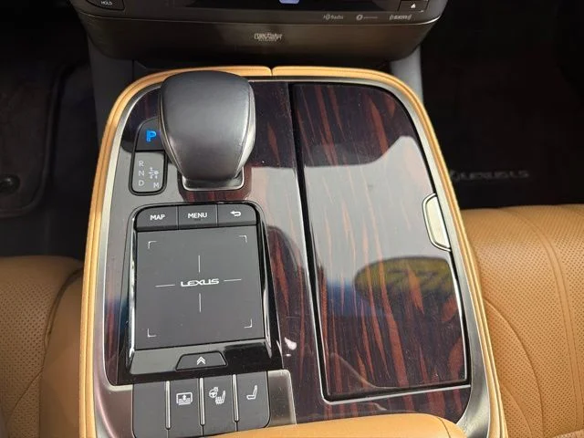 Used 2022 Silver Lexus 500 Base image 30