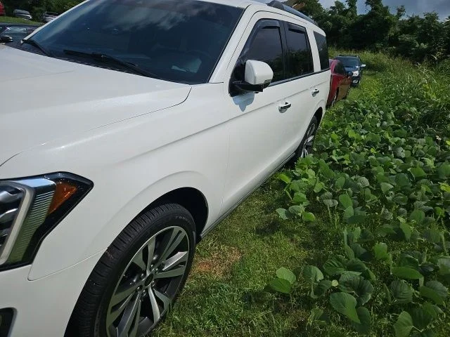 Used 2021 White Ford Limited image 2