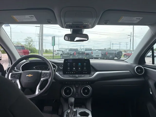 Used 2024 White Chevrolet LT image 23