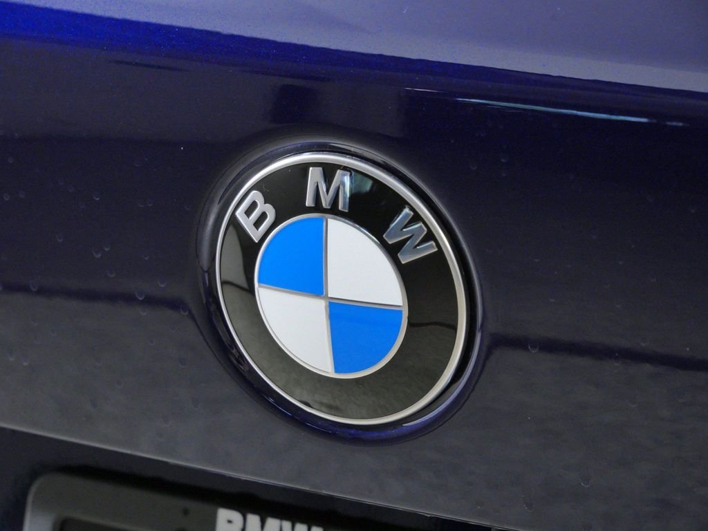 New 2026 Tanzanite Blue II Metallic BMW xDrive40i image 11