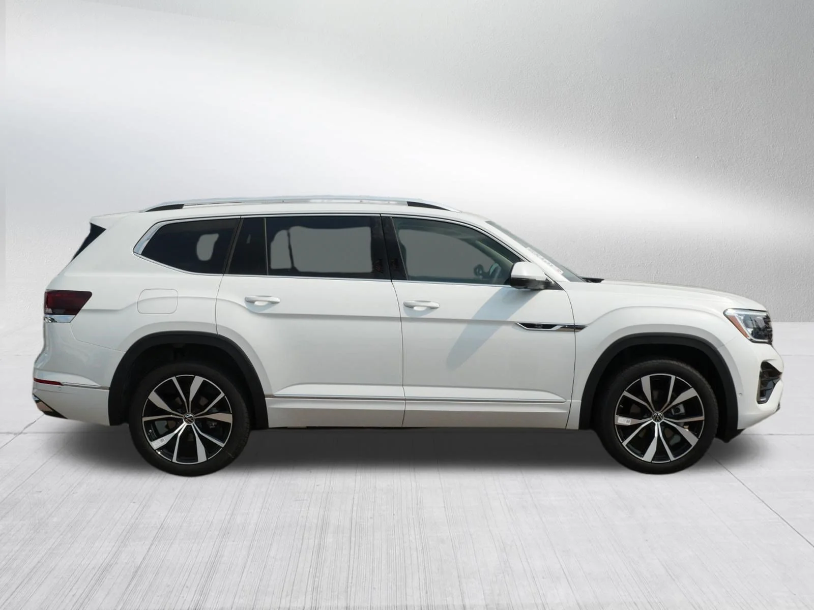 New 2026 Opal White Pearl Volkswagen 2.0T SEL Premium R-Line image 2