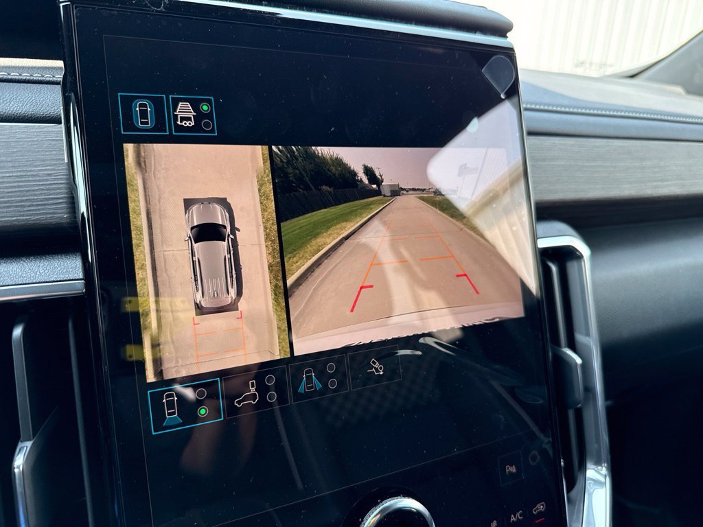 2026 GMC Acadia Denali - Photo 30