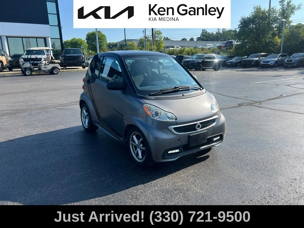 Used 2015 Gray smart Passion image 3