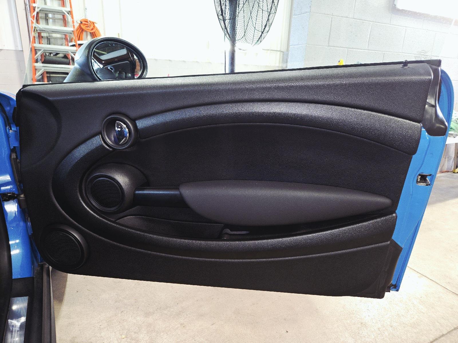 Used 2013 Reef Blue Metallic MINI CLUBVAN image 49