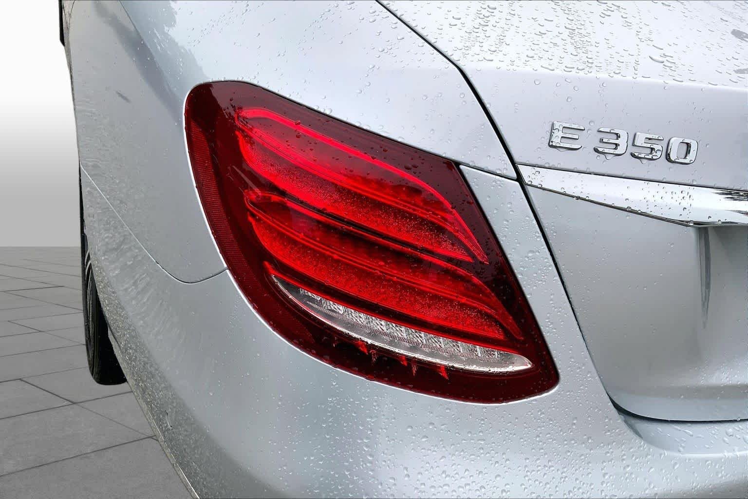 Used 2020 Iridium Silver Metallic Mercedes-Benz E 350 image 28