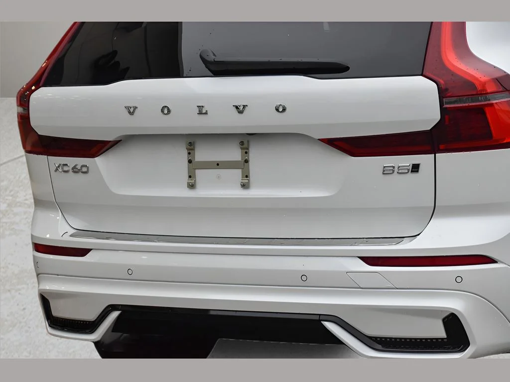 Used 2026 Crystal White Metallic Volvo Plus image 29