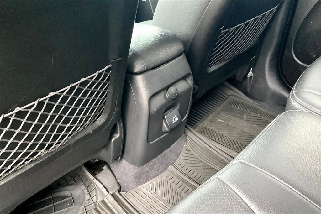 Used 2014 Black Kia EX image 10