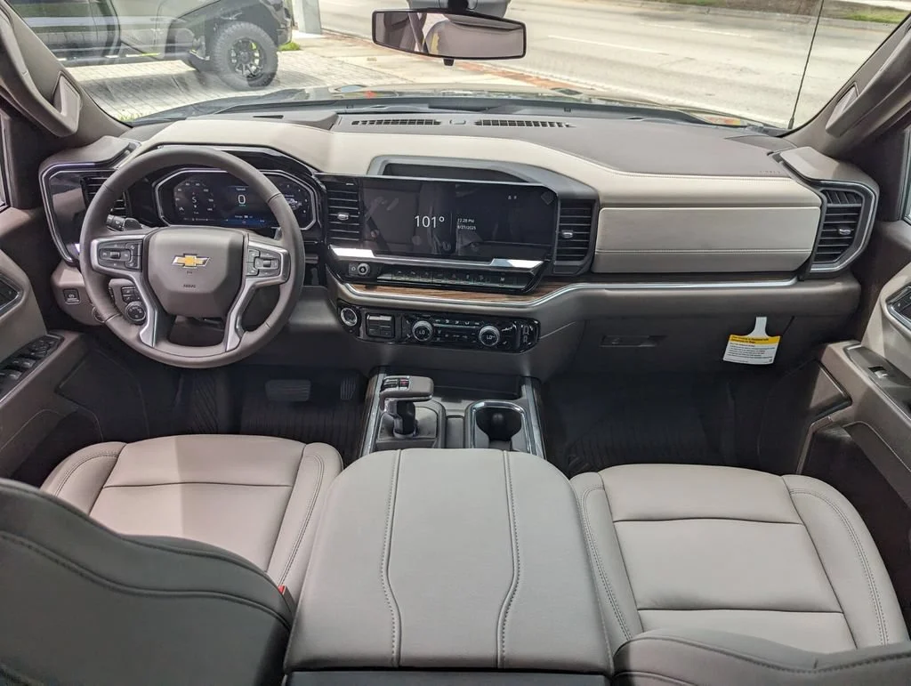 2026 Chevrolet Silverado 1500 LT - Photo 9