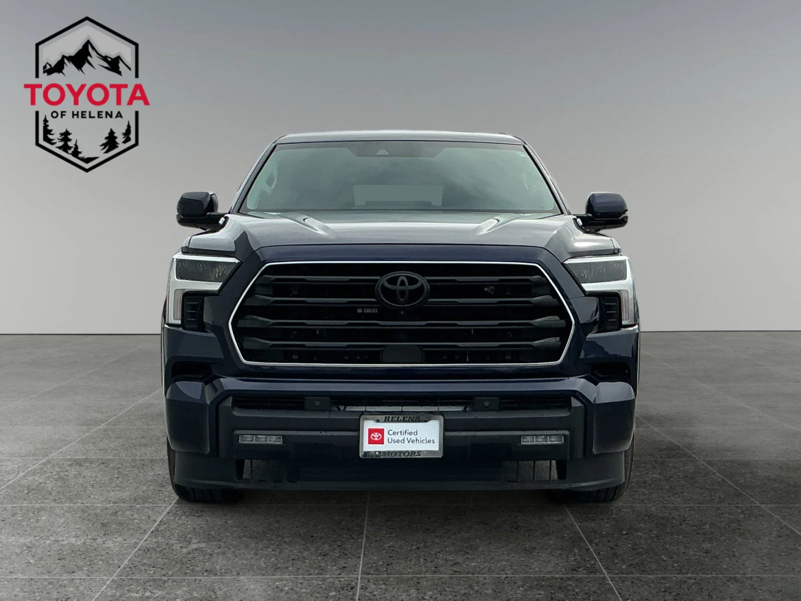 2024 Toyota Sequoia SR5 - Photo 8