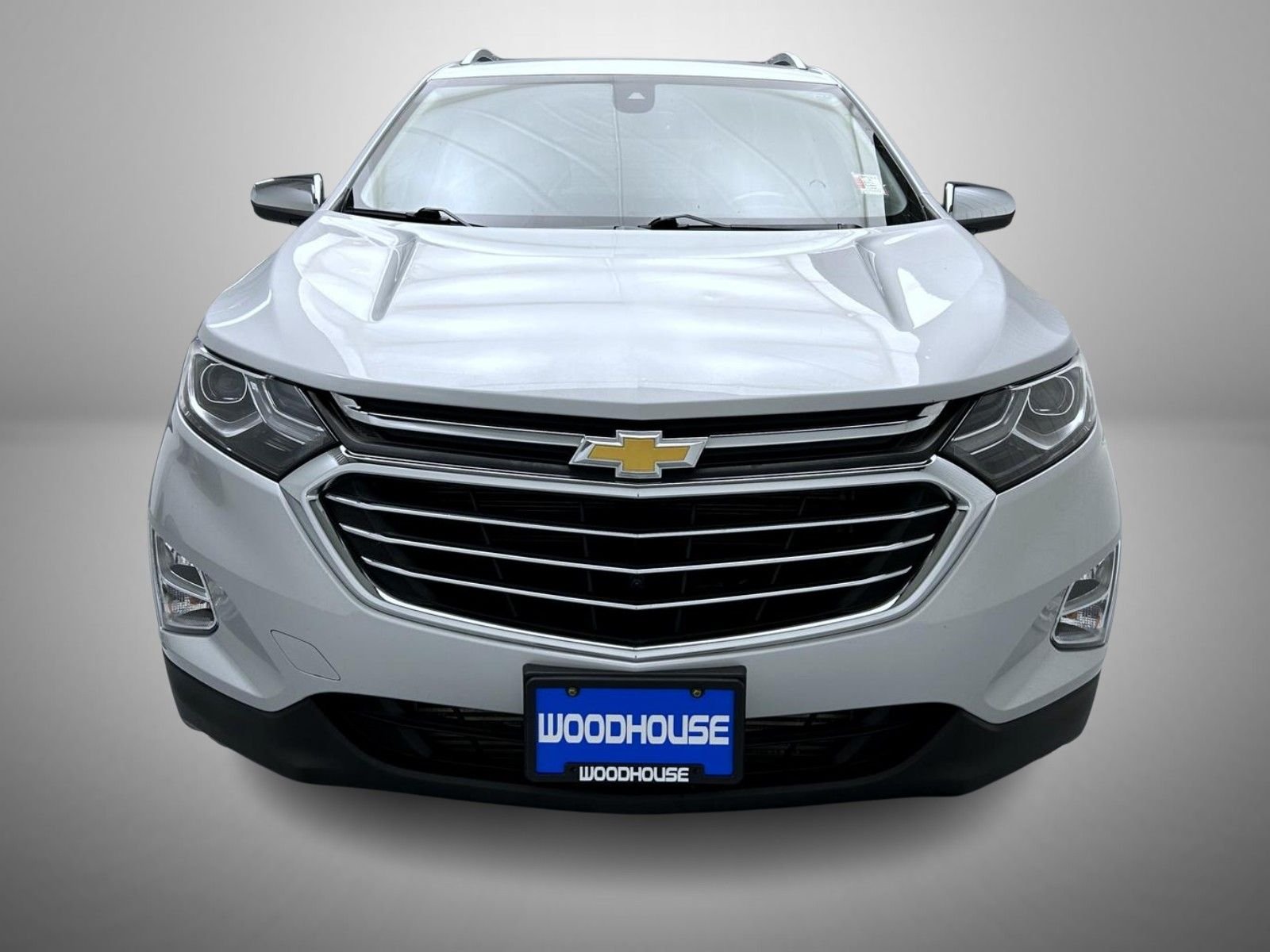 Used 2018 Chevrolet Equinox Premier with VIN 2GNAXVEV4J6324070 for sale in Bellevue, NE