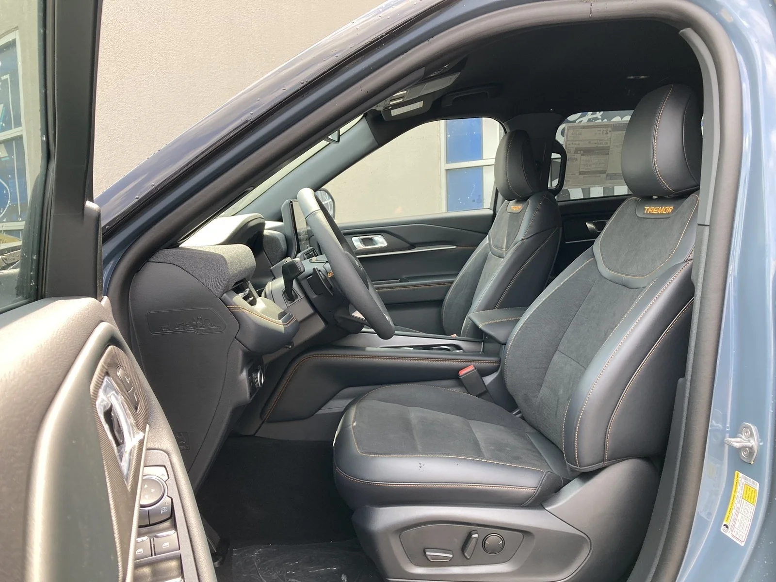 New 2026 Vapor Blue Metallic Ford Tremor® image 18