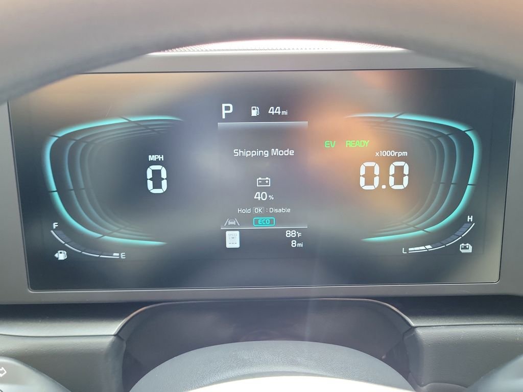 New 2026 Gray Kia LX image 25