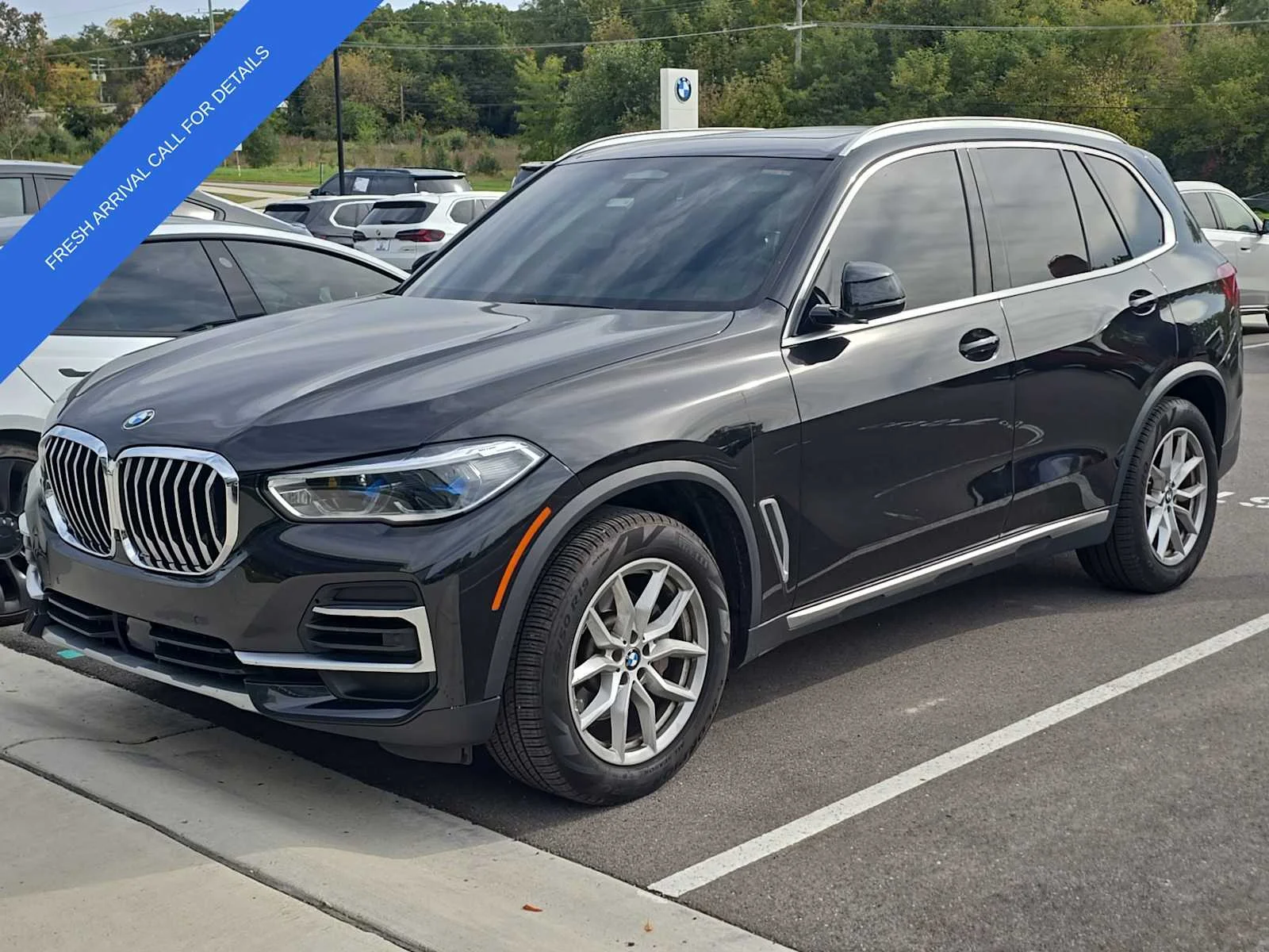 Used 2022 Black Sapphire Metallic BMW xDrive40i image 1